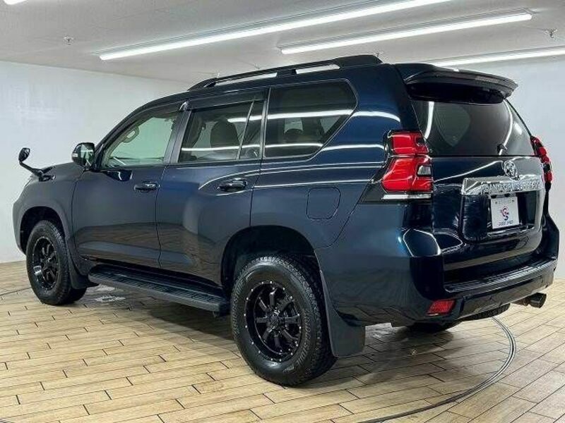 LAND CRUISER PRADO-16