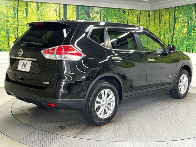X-TRAIL-17
