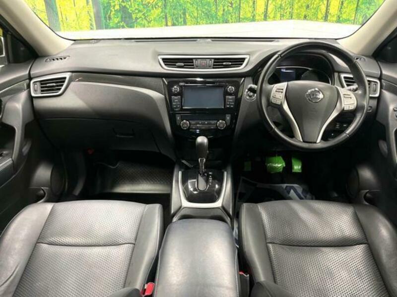 X-TRAIL-1