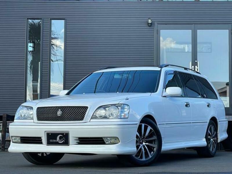 TOYOTA　CROWN ESTATE