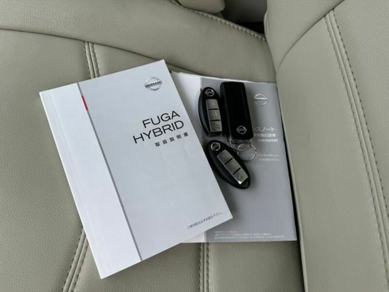 FUGA HYBRID-29