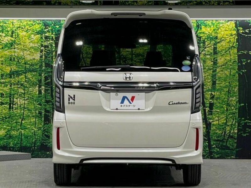 N BOX CUSTOM