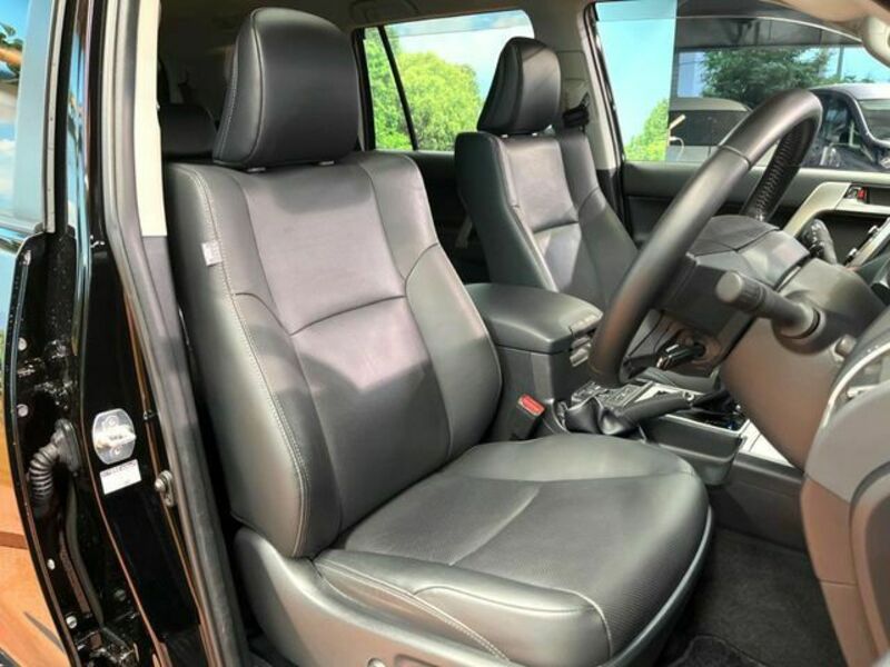 LAND CRUISER PRADO-7