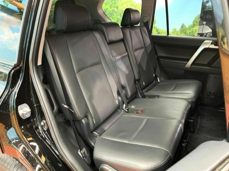 LAND CRUISER PRADO-8