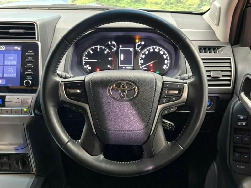 LAND CRUISER PRADO-12