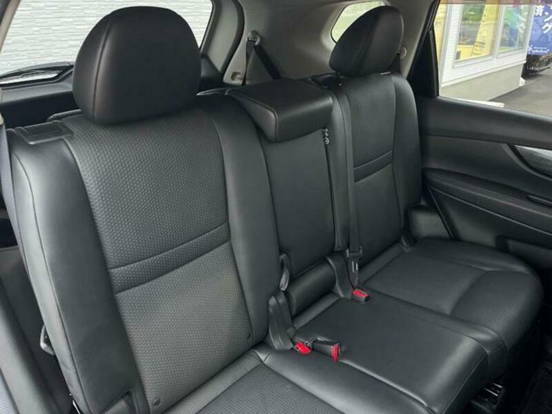 X-TRAIL-11