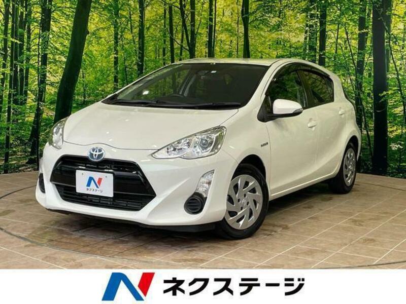 TOYOTA　AQUA