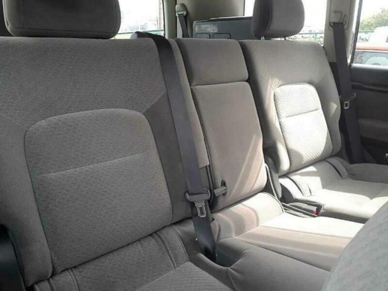 LAND CRUISER-6