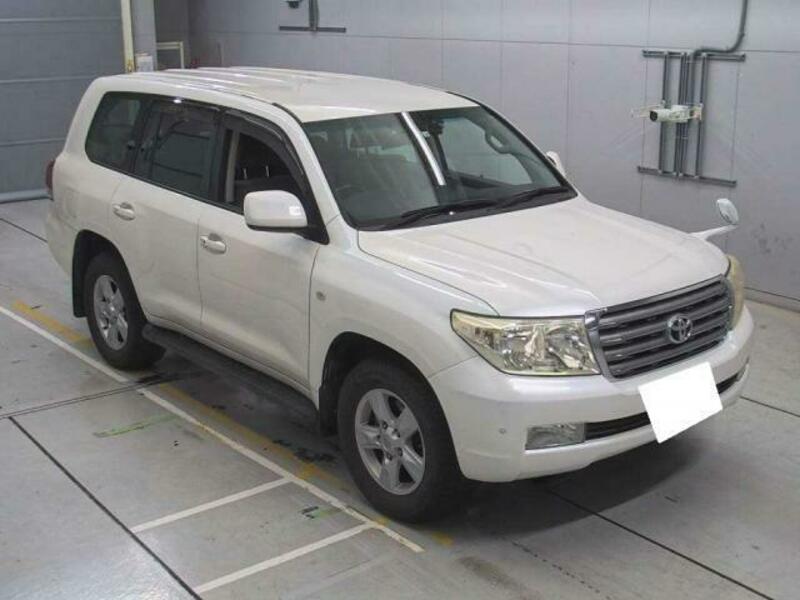 TOYOTA　LAND CRUISER