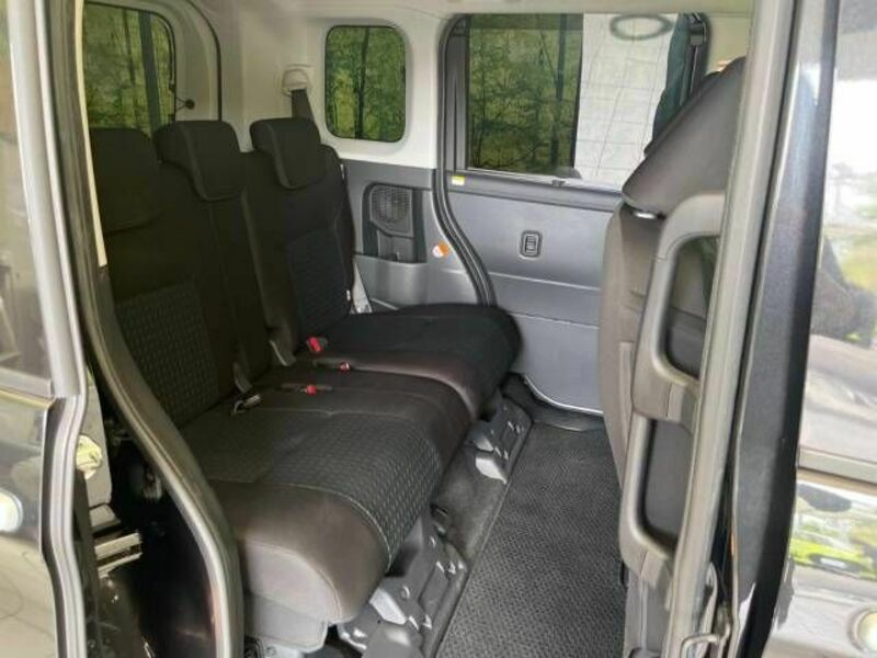 ROOMY