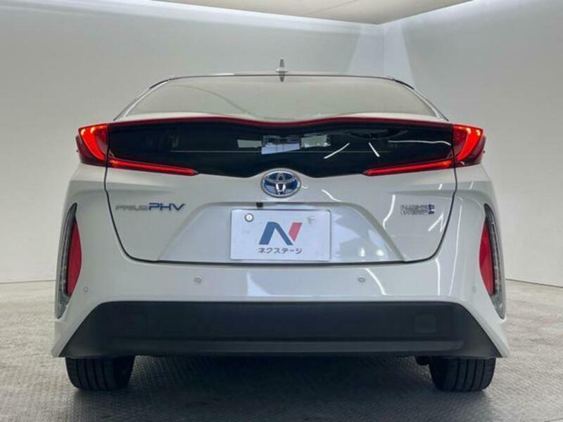 PRIUS PHV