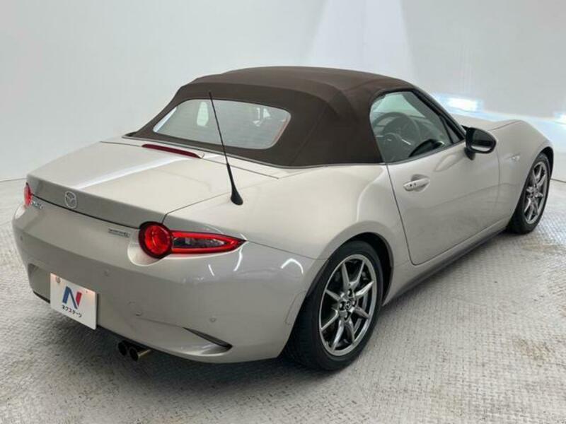 ROADSTER