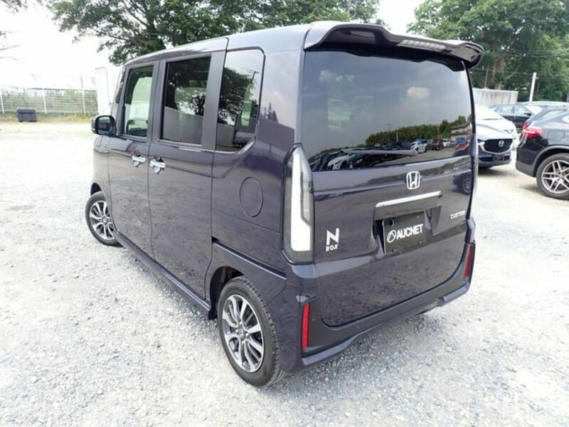 N BOX CUSTOM