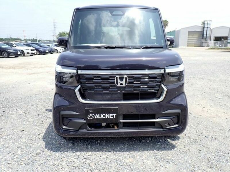 N BOX CUSTOM