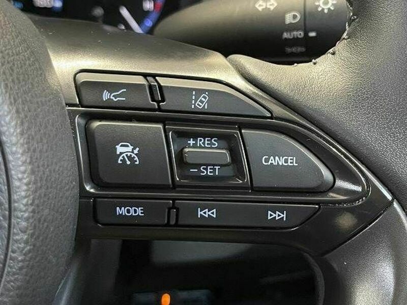 YARIS CROSS-4