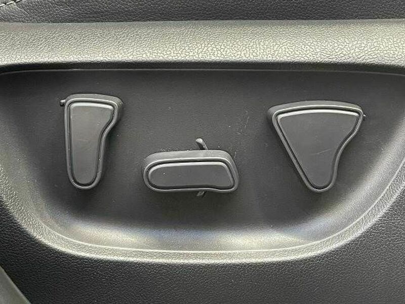 YARIS CROSS-5