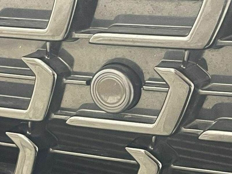 YARIS CROSS-8