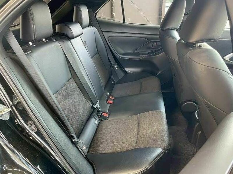 YARIS CROSS-5
