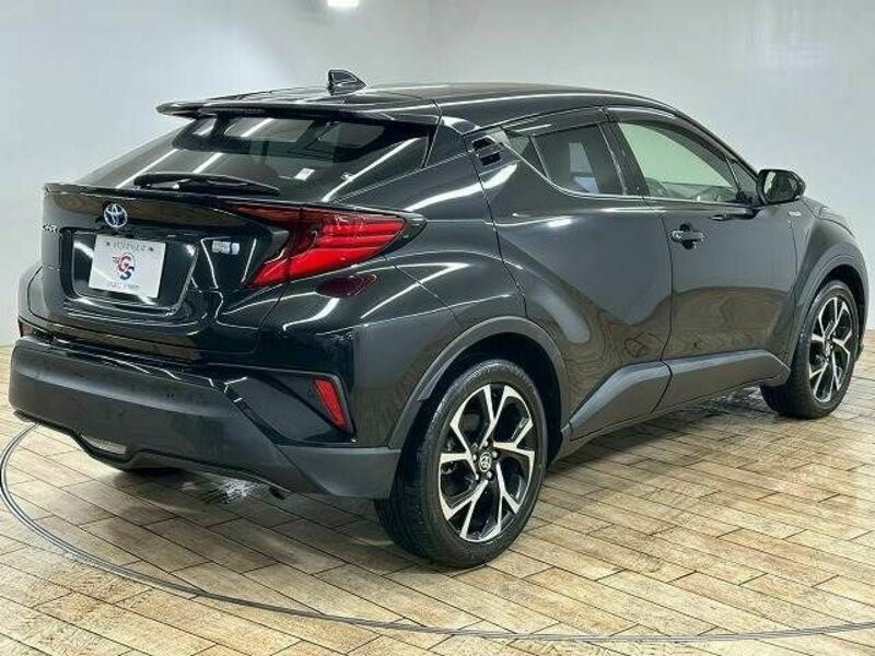 C-HR-16