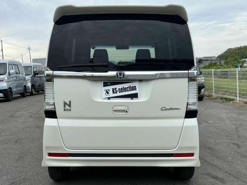 N BOX CUSTOM