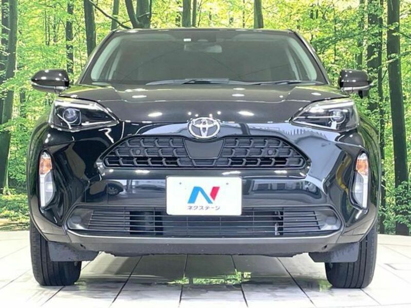 YARIS CROSS-13