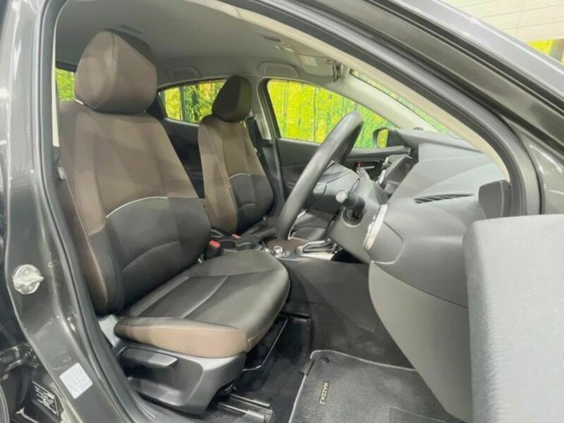 MAZDA2-7
