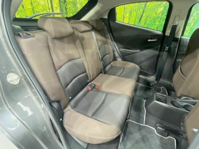MAZDA2-8