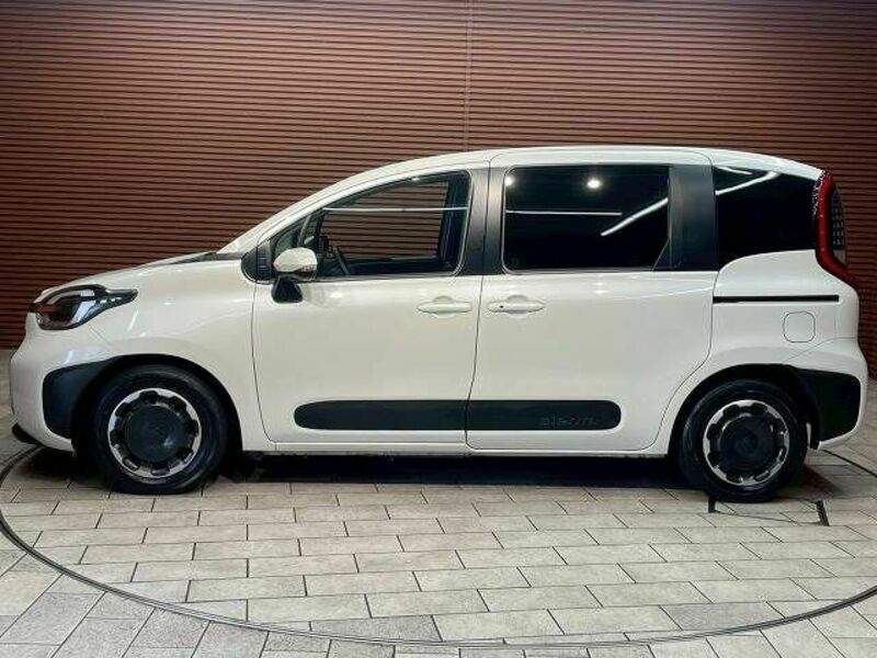 SIENTA-16