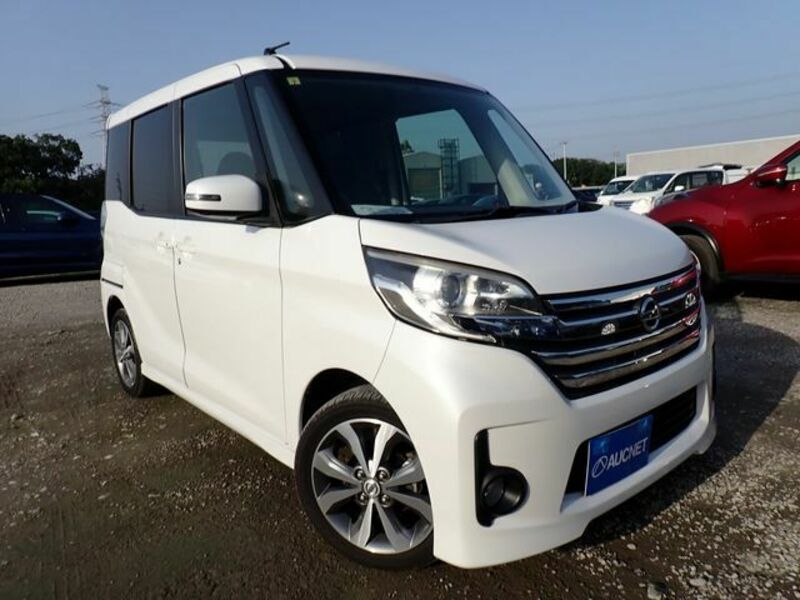 NISSAN DAYZ ROOX