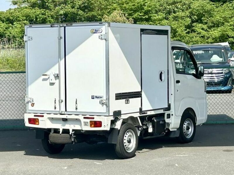 HIJET TRUCK-2
