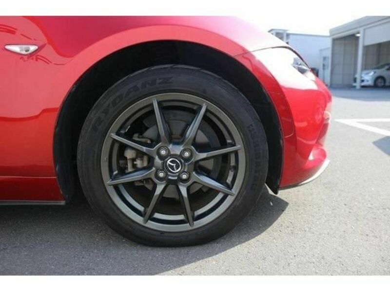 ROADSTER-10