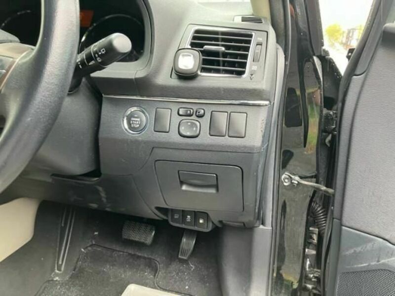 AVENSIS WAGON