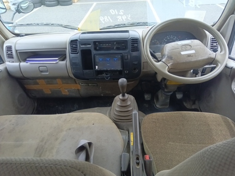 DYNA TRUCK 4D4W