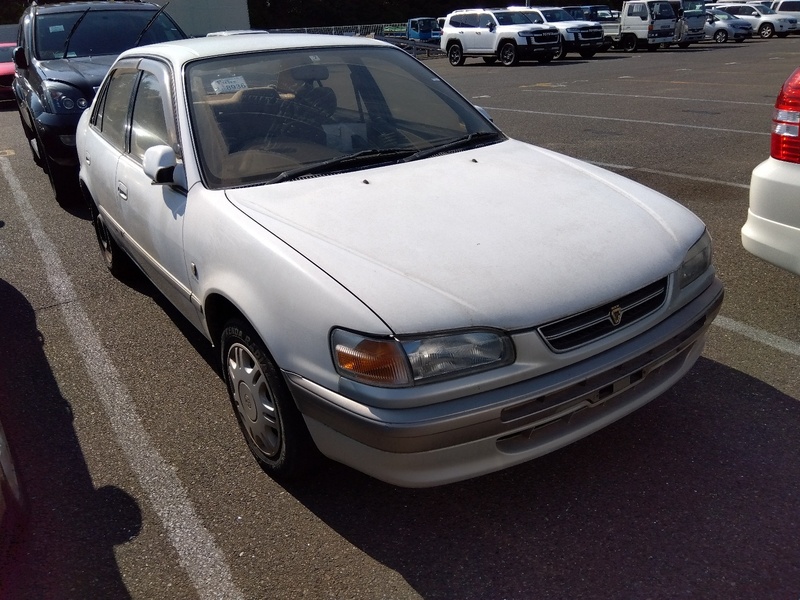 COROLLA SEDAN
