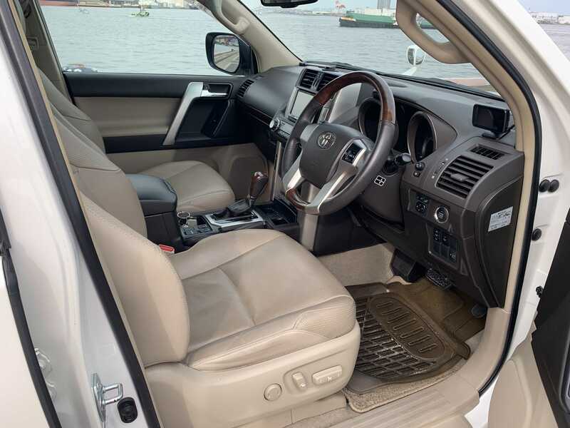 LAND CRUISER PRADO-9