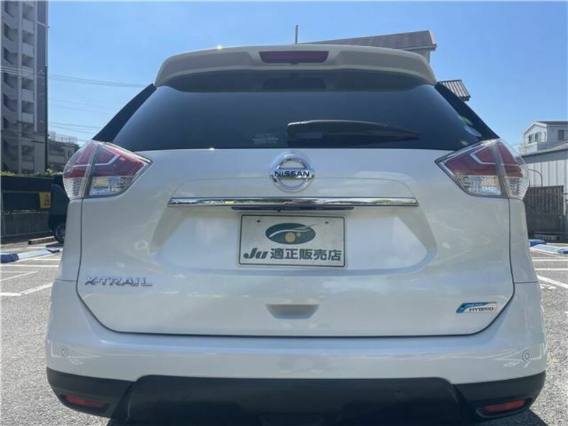 X-TRAIL-1
