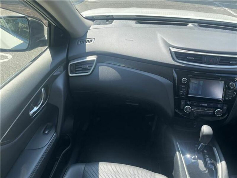 X-TRAIL-28