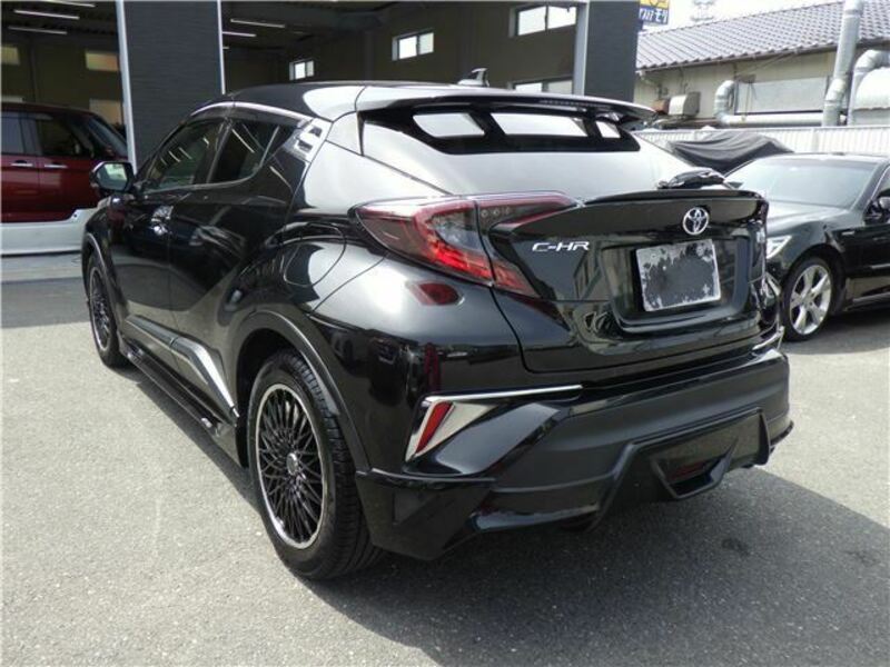 C-HR-2