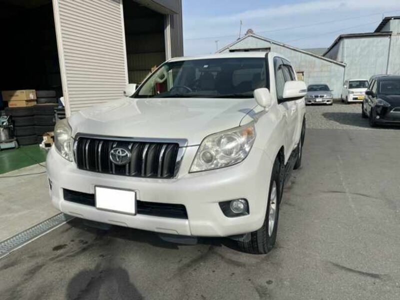 LAND CRUISER PRADO-1