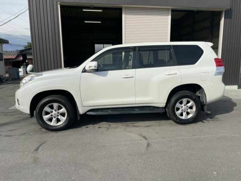 LAND CRUISER PRADO-2