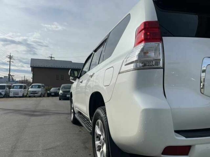LAND CRUISER PRADO-4