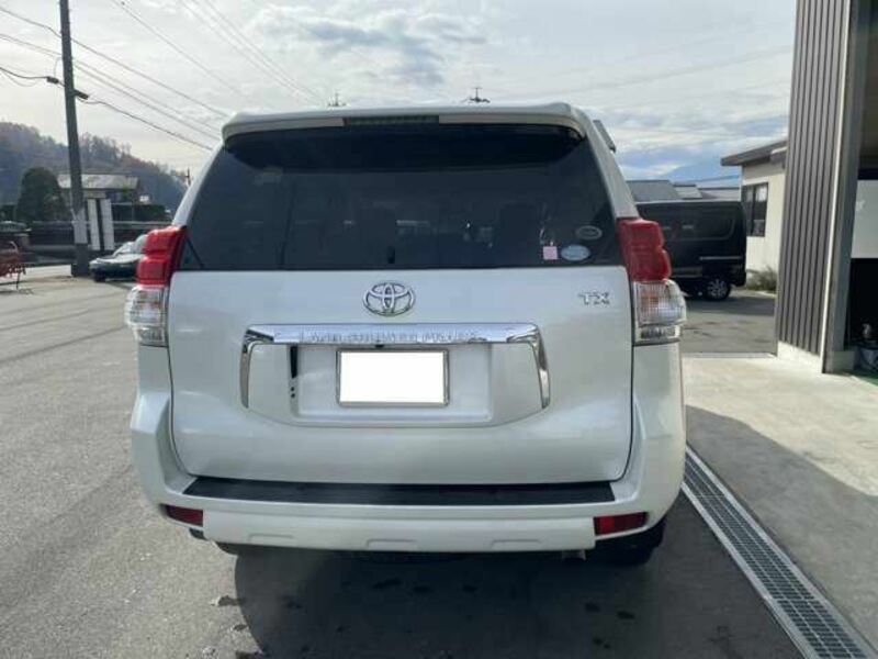 LAND CRUISER PRADO-5