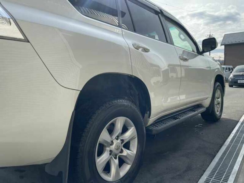 LAND CRUISER PRADO-7