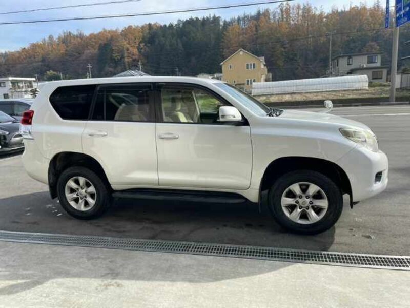 LAND CRUISER PRADO-8