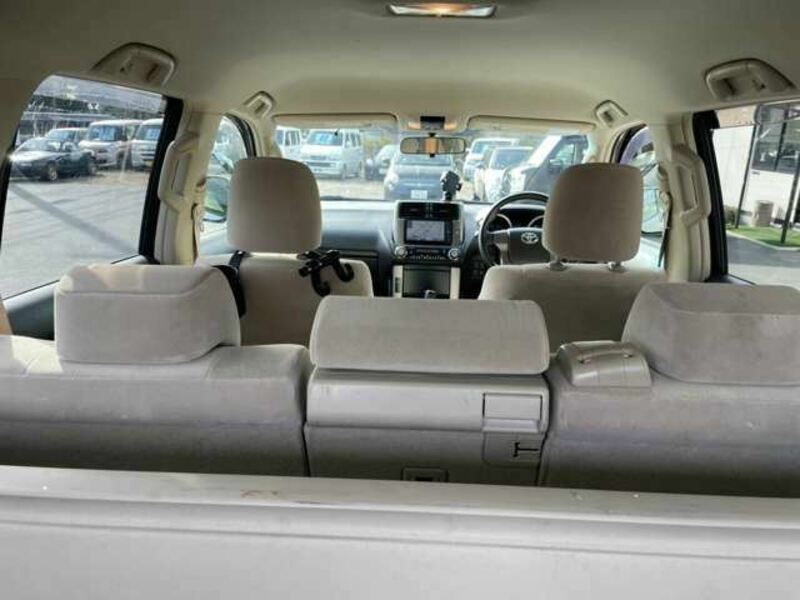 LAND CRUISER PRADO-18