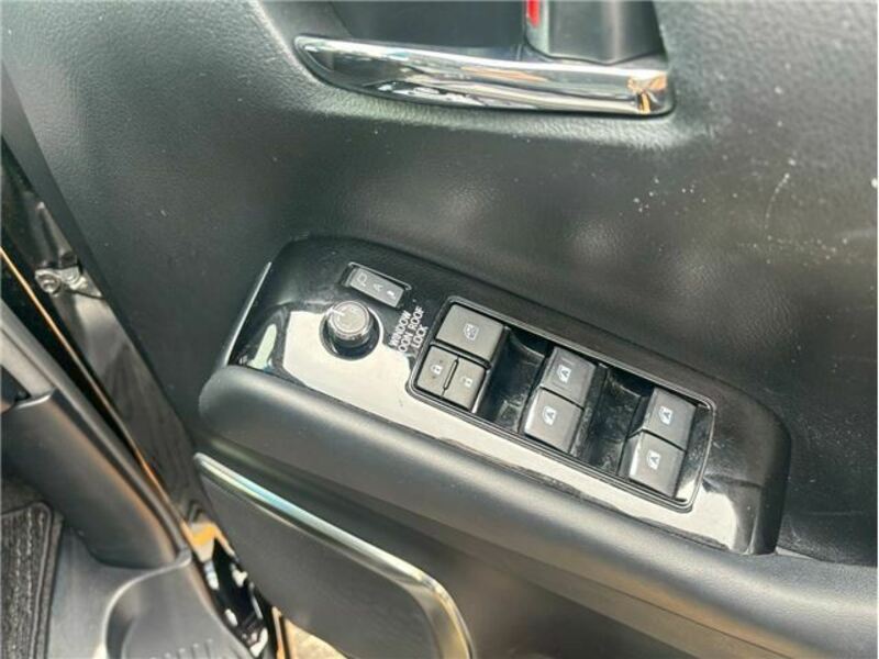 VELLFIRE-8