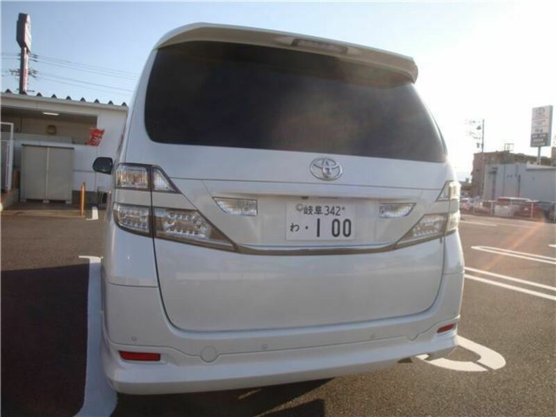 VELLFIRE-6