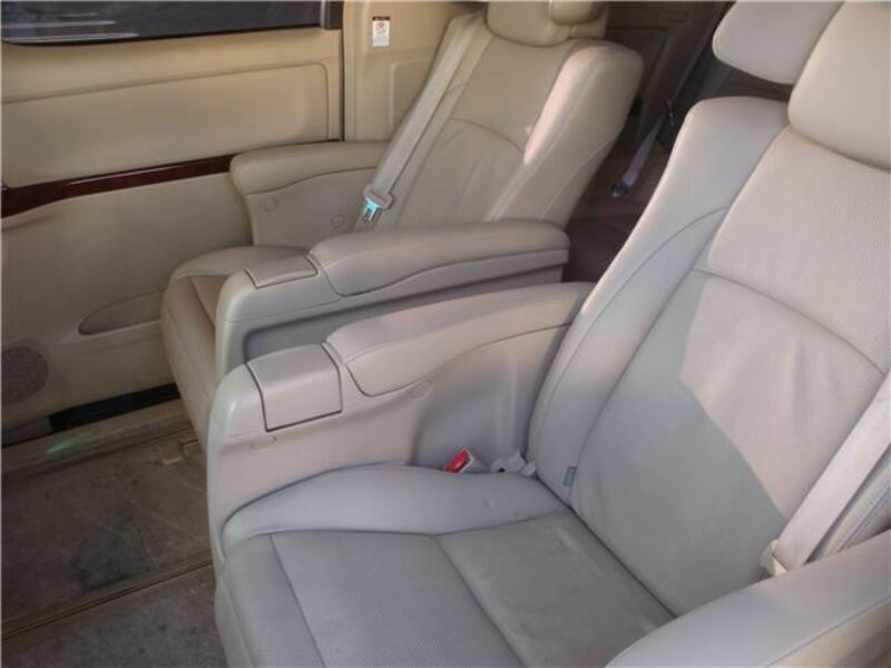 VELLFIRE-9