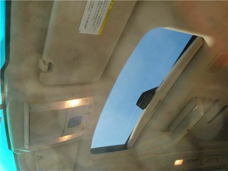 VELLFIRE-28
