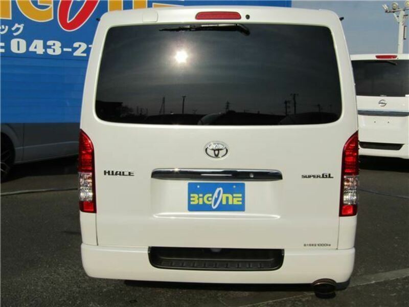 HIACE VAN